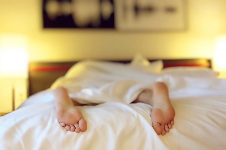 Sleep Timing Disrupts Brain’s Waste Disposal, May Increase Risk of Neurological Disorders