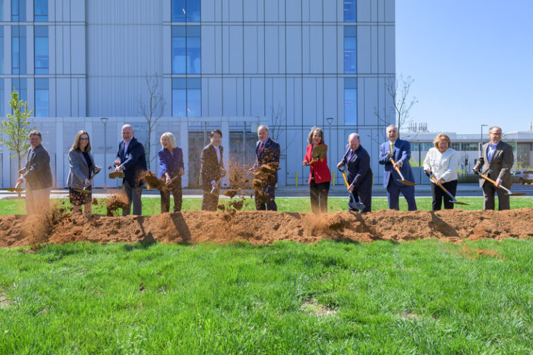 University of Delaware Breaks Ground on SABRE Center Biomanufacturing Facility