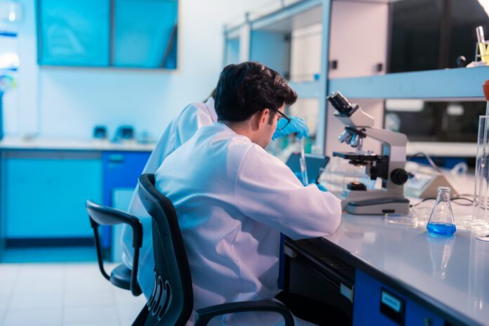 lab scientists