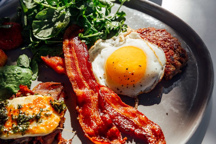 Ketogenic Diet Shows Opposite Effects on Cancer Risk in Mouse Small Intestine and Colon